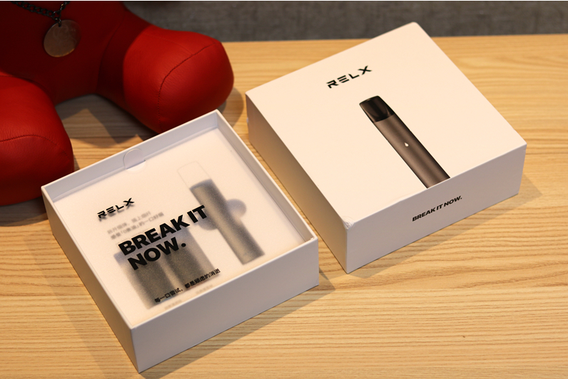 RELX悦刻换弹雾化烟评测