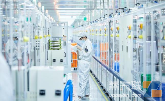 固态式“HNB”电子烟